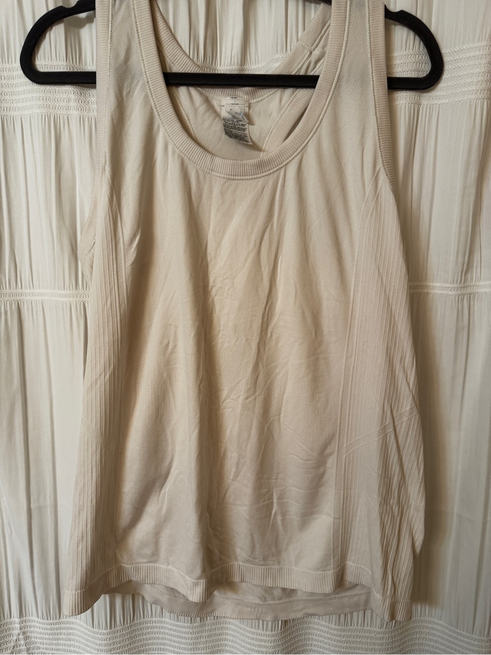 Old Navy Go-Dry Cream Stretch Tank Top